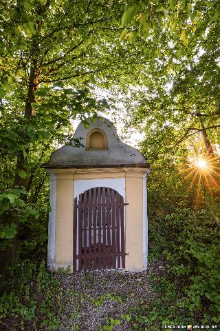 Gemeinde Erharting Landkreis Mühldorf Kapelle Bildstock  (Dirschl Johann) Deutschland MÜ